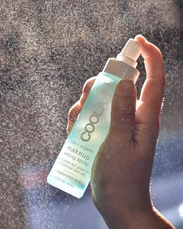 Coola SPF 30 Makeup Setting Spray 2 Coola SPF 30 Makeup Setting Spray - Image 2